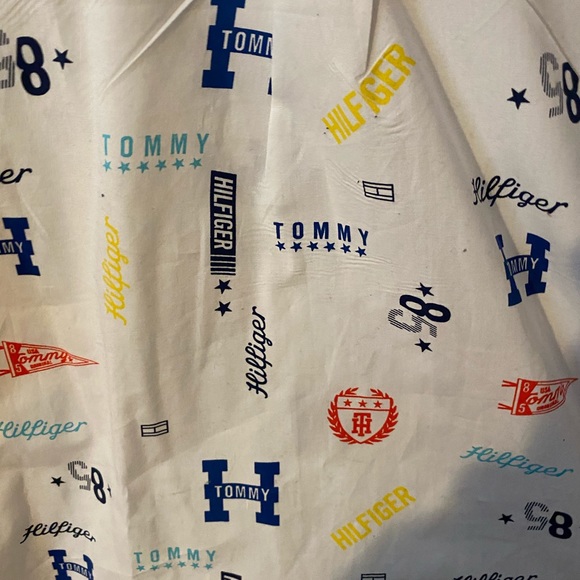 Big Kids Tommy Hilfiger Button down - Picture 5 of 5